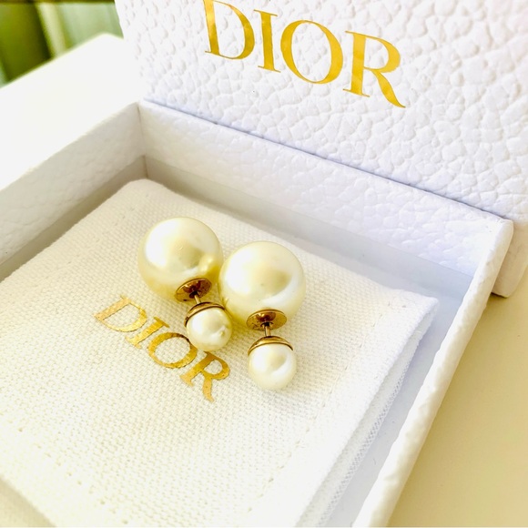 Dior Tribales Earrings Gold Finish Metal Pearl pouch and box Authentic Excellent - Picture 1 of 14